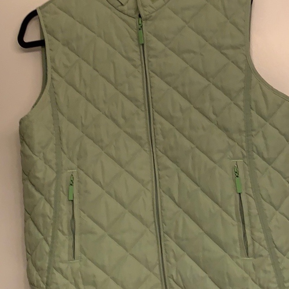 Van Heusen quilted vest